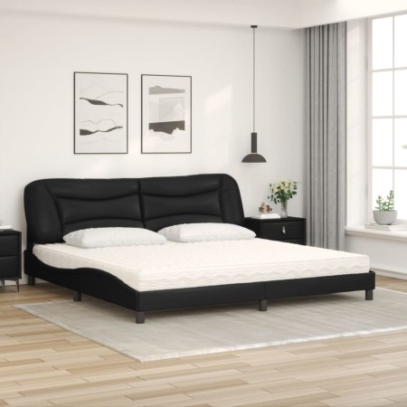 Letto con Materasso Nero 200x200 cm in Similpelle