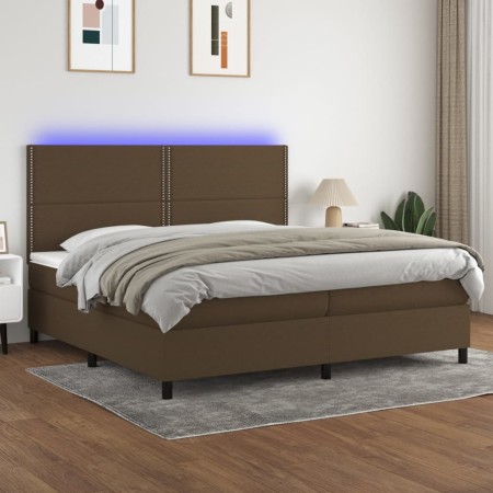 Letto a Molle Materasso e LED Marronescuro 200x200cm in Tessuto