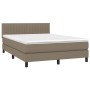 Letto a Molle con Materasso e LED Tortora 140x190 cm in Tessuto