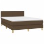 Letto a Molle Materasso e LED Marrone Scuro 140x200 cm Tessuto