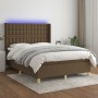 Letto a Molle Materasso e LED Marrone Scuro 140x200 cm Tessuto