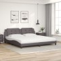 Letto con Materasso Grigio 200x200 cm in Similpelle