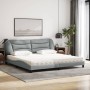 Letto con Materasso Grigio Chiaro 200x200 cm in Tessuto