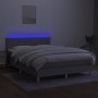 Letto a Molle Materasso e LED Grigio Chiaro 140x190 cm Tessuto